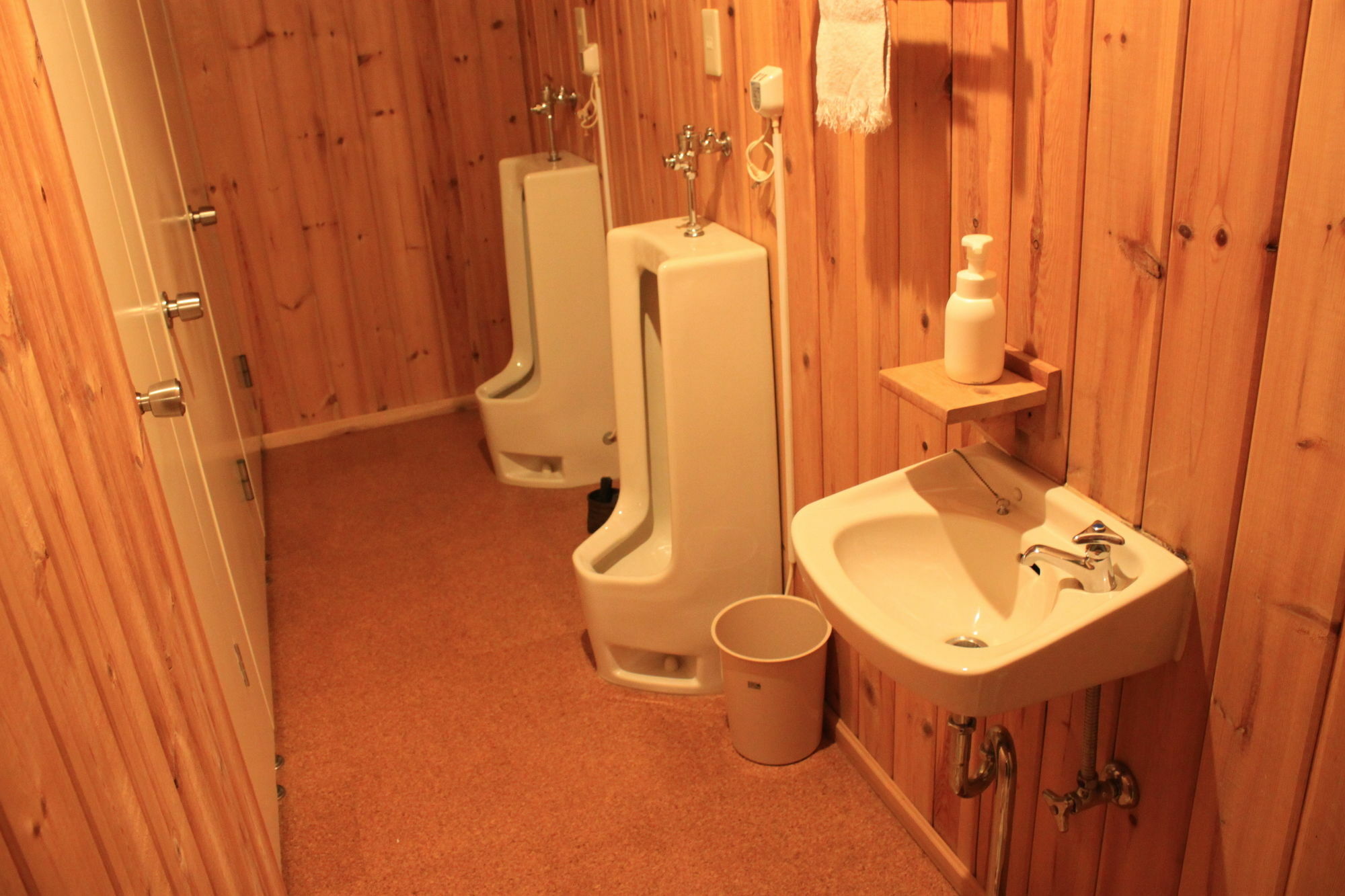 Toipirka Kitaobihiro Youth Hostel Otofuke Luaran gambar